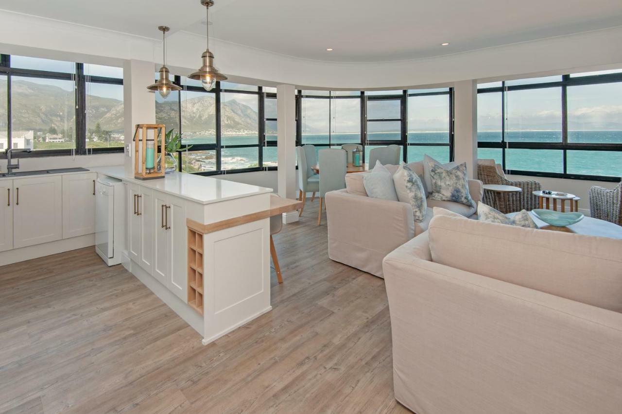 The Sun, Whales & Waves - Seafront Apartment Hermanus Zewnętrze zdjęcie